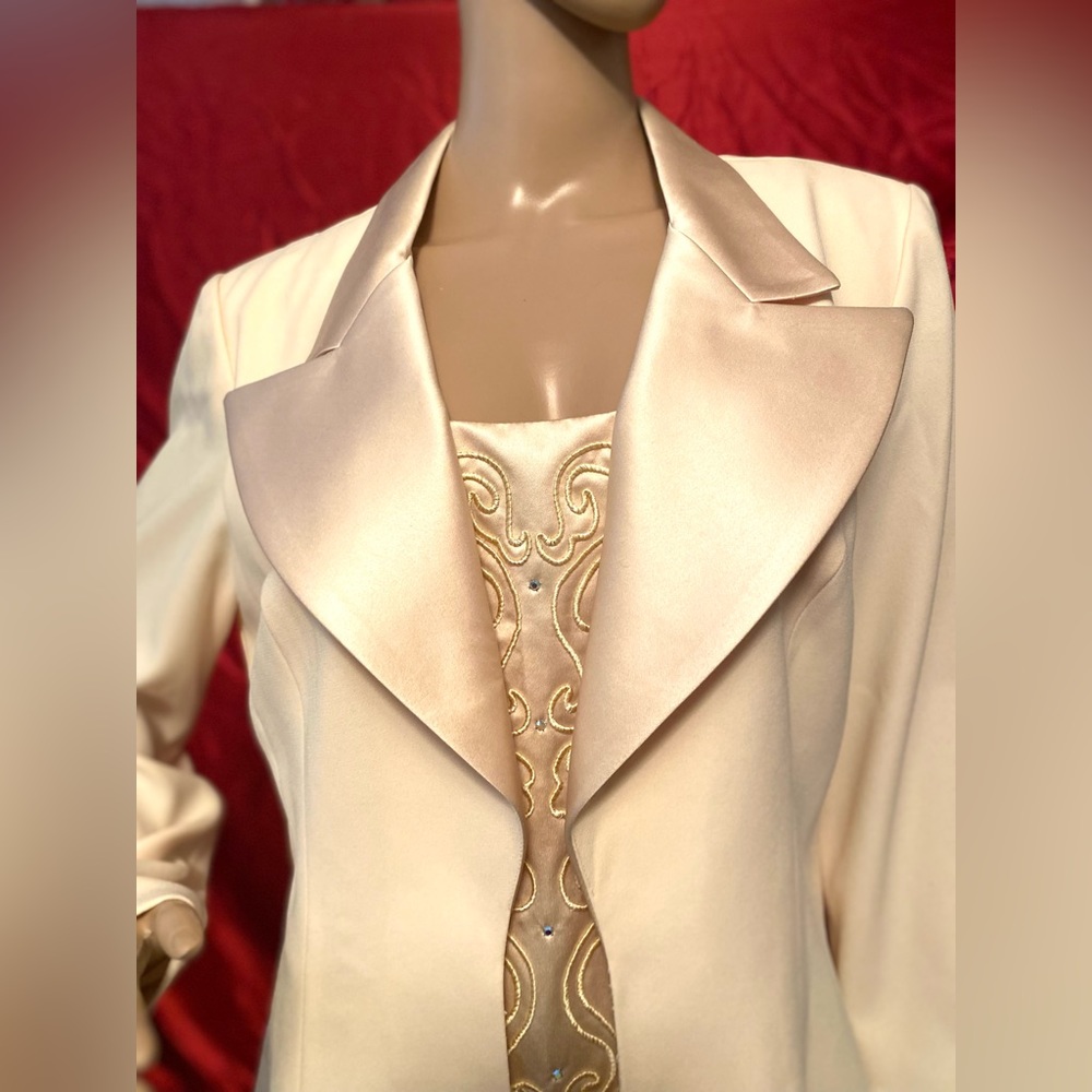 10057 blazer and top size M
